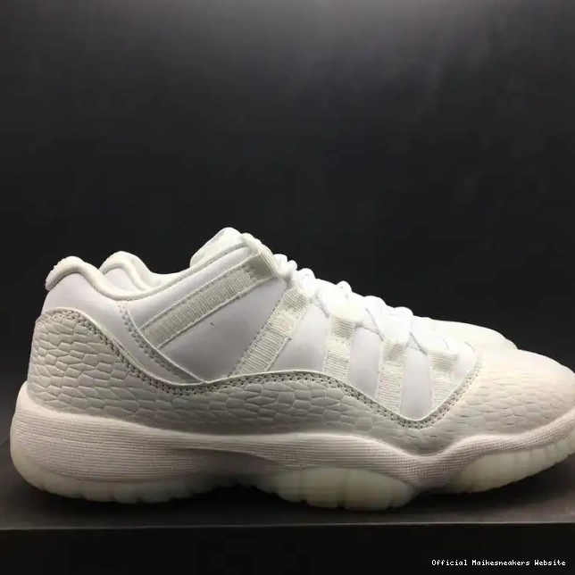 Official Maikesneakers Low Heiress 11 897331-100 Air Jordan White Frost 0428
